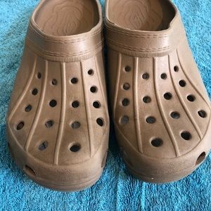 LL Bean Rubber Clogs